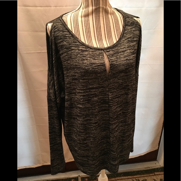 Lucky Brand Black/Grey Cold Shoulder Top - Picture 7 of 8